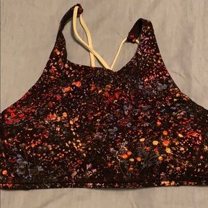 Lululemon sports bra